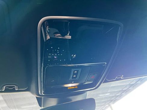 Used 2022 Land Rover Range Rover Sport SE image 19