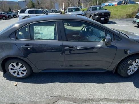 New 2026 Toyota Corolla LE FWD image 9