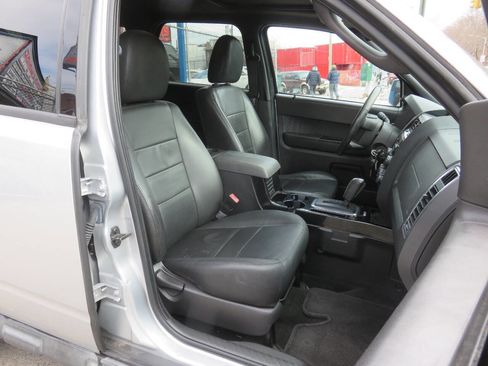 Used 2011 Ford Escape Limited w/ 302A Rapid Spec Order Code image 11