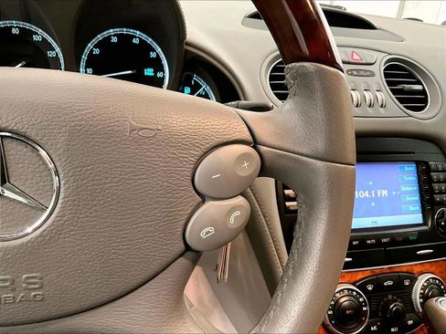 Used 2007 Mercedes-Benz SL 550 image 18
