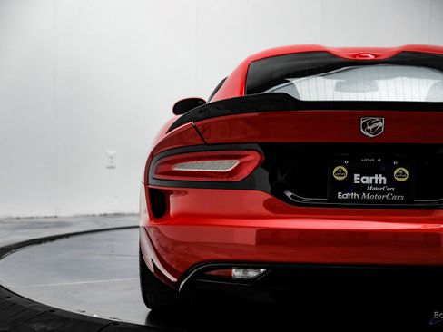 Used 2014 SRT Viper GTS w/ GTS Laguna Interior Package image 12