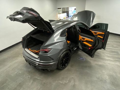Used 2019 Lamborghini Urus image 53