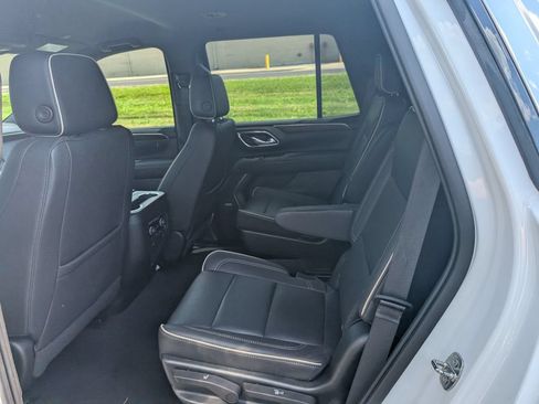 Used 2023 Chevrolet Tahoe Premier RWD image 9