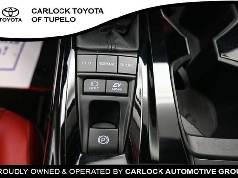 Used 2025 Toyota Camry XSE FWD image 15