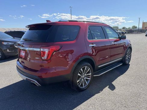 Used 2017 Ford Explorer Platinum AWD/4WD image 5