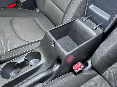 Used 2023 Kia Forte LXS image 36