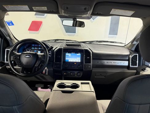 Used 2019 Ford F250 XLT w/ XLT Value Package AWD/4WD image 9