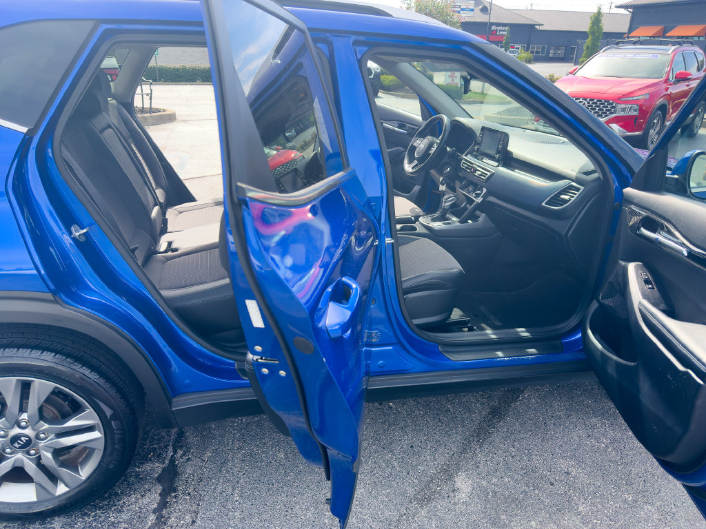 Used 2021 Kia Seltos S FWD image 10