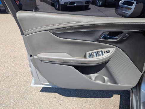 Used 2017 Chevrolet Impala LS FWD image 9