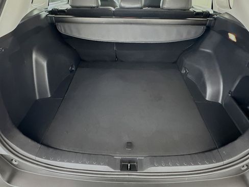 Used 2021 Toyota RAV4 XLE w/ Convenience Package FWD image 31