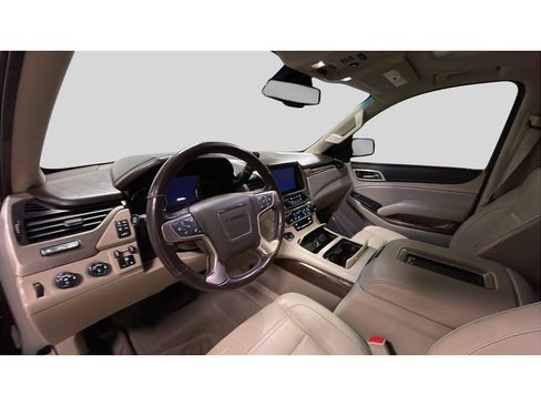 Used 2019 GMC Yukon XL Denali w/ Denali Ultimate Package image 10