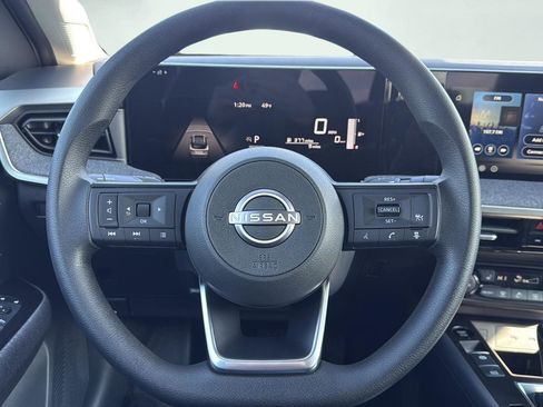 New 2026 Nissan Kicks SV image 14