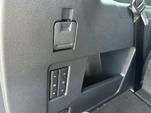 Used 2022 Lincoln Navigator Reserve image 15