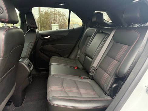 Used 2022 Chevrolet Equinox RS image 17