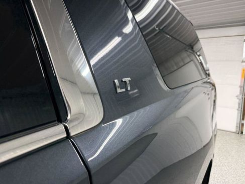 Used 2020 Chevrolet Suburban LT AWD/4WD image 11