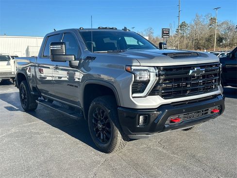 Used 2025 Chevrolet Silverado 2500 LTZ w/ Trail Boss Package image 4