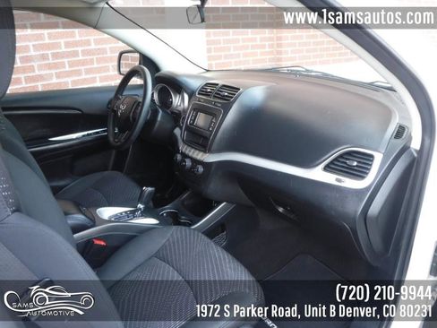 Used 2017 Dodge Journey SE image 38