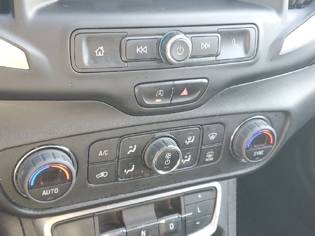 Used 2022 GMC Terrain SLE w/ Driver Convenience Package FWD image 26