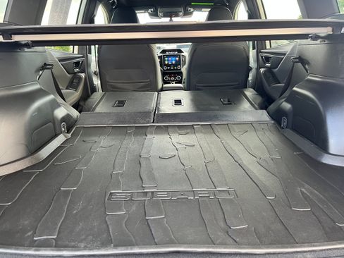 Used 2025 Subaru Forester Wilderness w/ Convenience Package AWD/4WD image 12