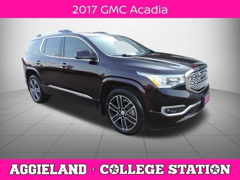 Used 2017 GMC Acadia Denali w/ Technology Package FWD image 1