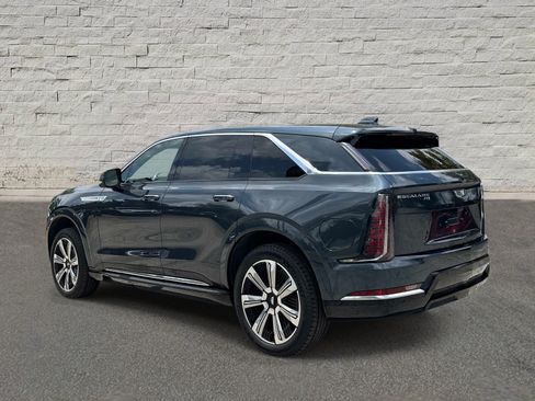 Used 2026 Cadillac Escalade IQ Luxury 2 AWD/4WD image 3