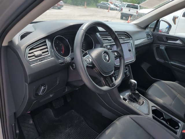 Used 2020 Volkswagen Tiguan SE w/ Panoramic Sunroof Package FWD image 20
