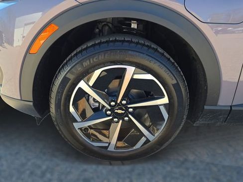 New 2026 Chevrolet Equinox EV LT AWD/4WD image 24