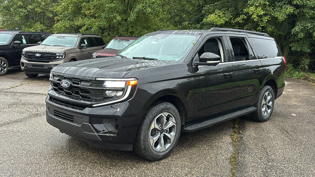 New 2027 Ford Expedition Max Active AWD/4WD image 2