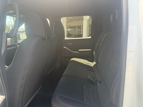 Used 2023 Nissan Frontier PRO-4X w/ Pro Convenience Package image 9