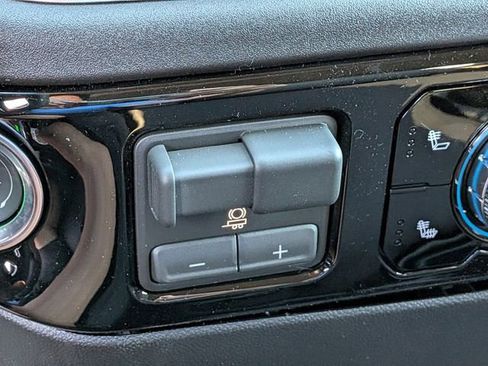 New 2026 GMC Sierra 1500 Elevation w/ LPO, Elevation Black Package image 24