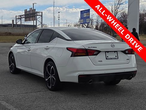 Used 2024 Nissan Altima 2.5 SR image 4