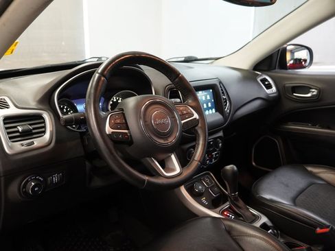 Used 2018 Jeep Compass Latitude w/ Popular Equipment Group AWD/4WD image 6