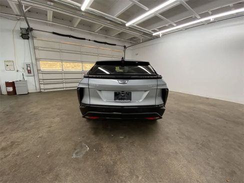 Certified 2025 Cadillac Lyriq Sport image 5