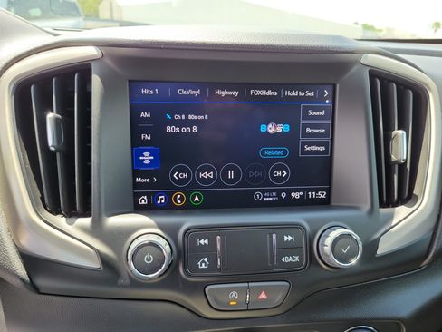 Used 2024 GMC Terrain Denali w/ Denali Premium Package AWD/4WD image 24