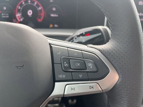 New 2026 Volkswagen Tiguan SE R-Line FWD image 10