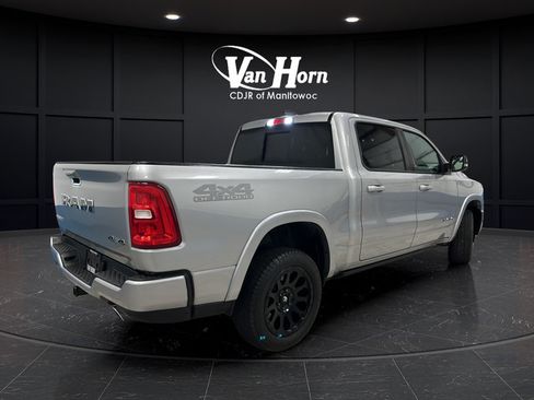 Used 2025 RAM 1500 Laramie w/ Sport Appearance Package AWD/4WD image 7