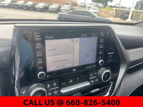 Used 2021 Toyota Highlander XSE FWD image 26
