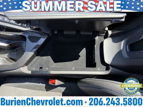 Used 2025 Chevrolet Corvette E-Ray w/ Stealth Interior Trim Package AWD/4WD image 17