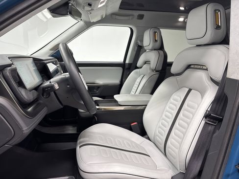 Used 2023 Rivian R1T Adventure image 20