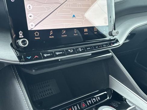 New 2026 Jeep Grand Wagoneer L Limited AWD/4WD image 29