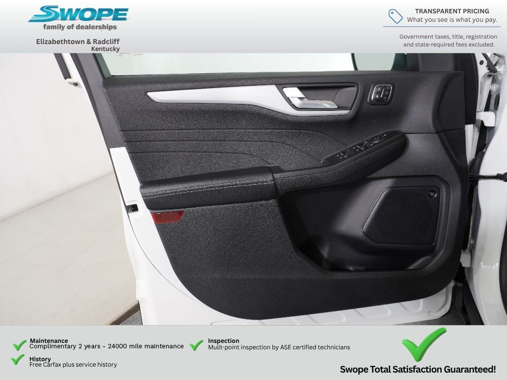 Used 2025 Ford Escape SE w/ PHEV Premium Package FWD image 18