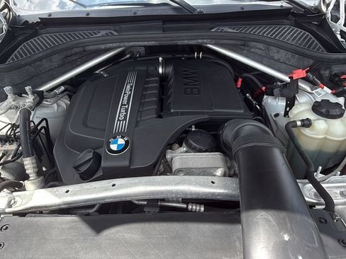 Used 2018 BMW X6 xDrive35i w/ M Sport Package AWD/4WD image 19