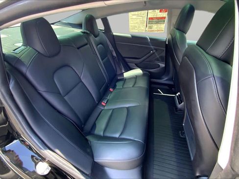 Used 2020 Tesla Model 3 Standard Range RWD image 19