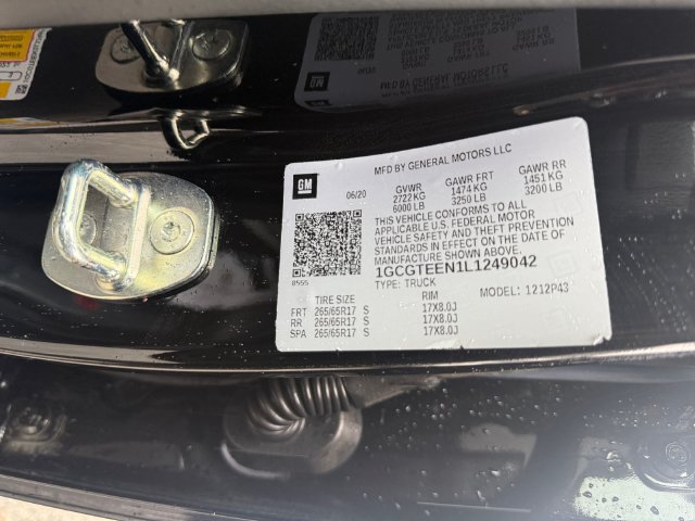 Used 2020 Chevrolet Colorado ZR2 w/ Colorado ZR2 Bison Edition AWD/4WD image 25