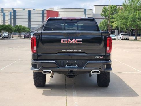 Used 2024 GMC Sierra 1500 AT4 w/ Technology Package AWD/4WD image 6