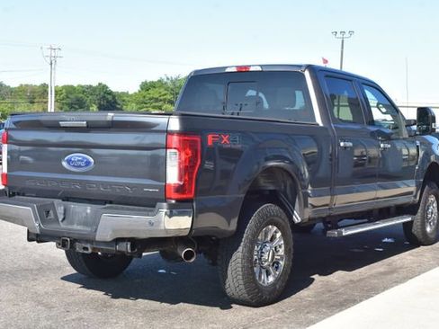 Used 2017 Ford F250 XLT w/ XLT Premium Package AWD/4WD image 11