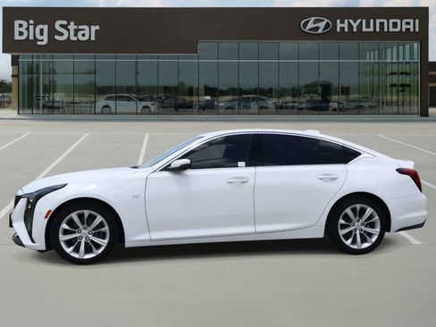 Used 2026 Cadillac CT5 Premium Luxury RWD image 2