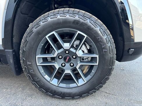New 2026 GMC Terrain AT4 image 31