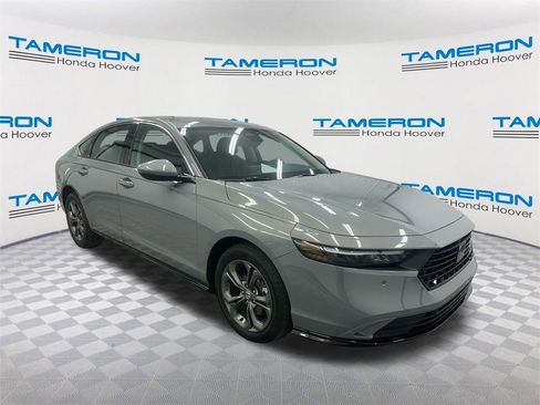 Used 2025 Honda Accord EX-L image 7