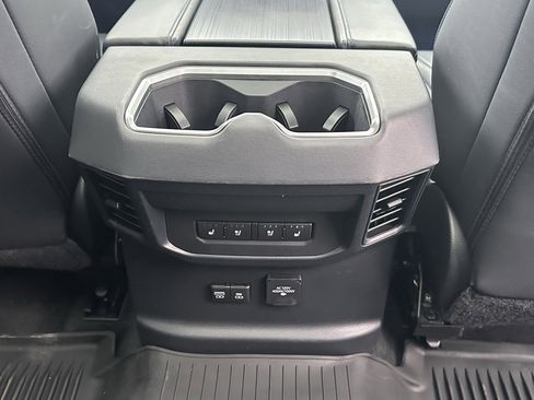 Used 2022 Toyota Tundra Platinum image 17